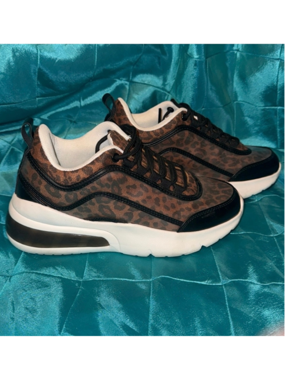 Women's Leopard Print Sneakers Size 8